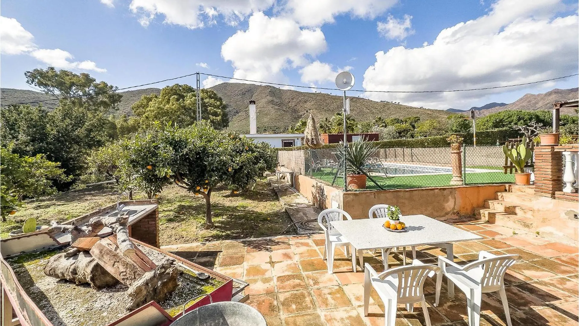 2 Bedroom Amazing Home In Mijas